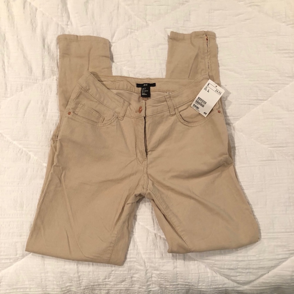H&M Corduroy pants- Size 4